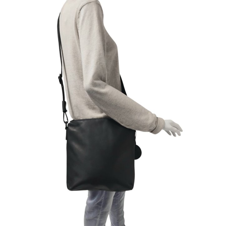 Saccoo TUFARA Handtasche black